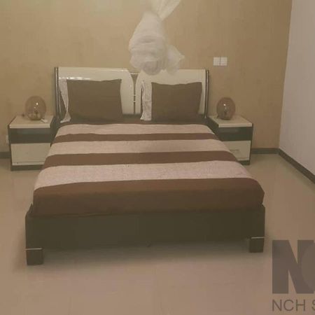 Saly - Villa Kage 6 Chambres -Clim-Wifi-Eau Chaude-Billard-Babyfoot-Ping Pong-Canal - Electricite Non Comprise Bagian luar foto