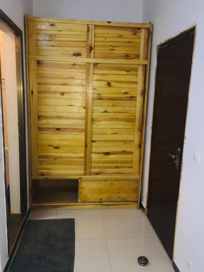 Saly - Villa Kage 6 Chambres -Clim-Wifi-Eau Chaude-Billard-Babyfoot-Ping Pong-Canal - Electricite Non Comprise Bagian luar foto
