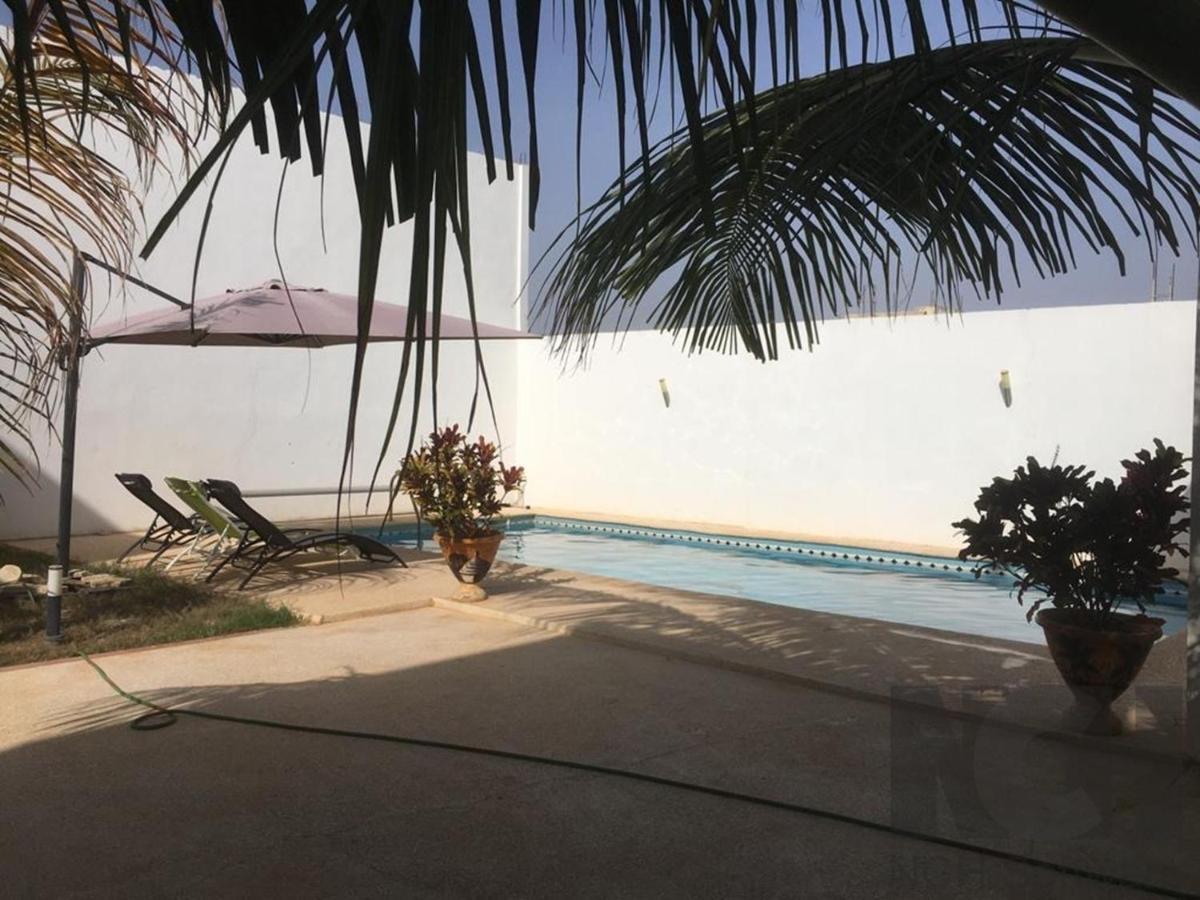 Saly - Villa Kage 6 Chambres -Clim-Wifi-Eau Chaude-Billard-Babyfoot-Ping Pong-Canal - Electricite Non Comprise Bagian luar foto